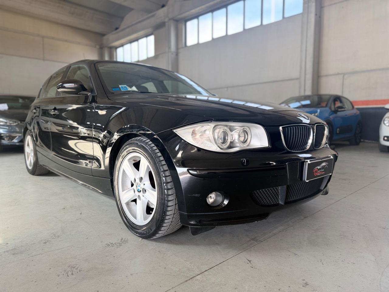 Bmw 118 118d cat 5 porte Attiva NEOPATENTATI