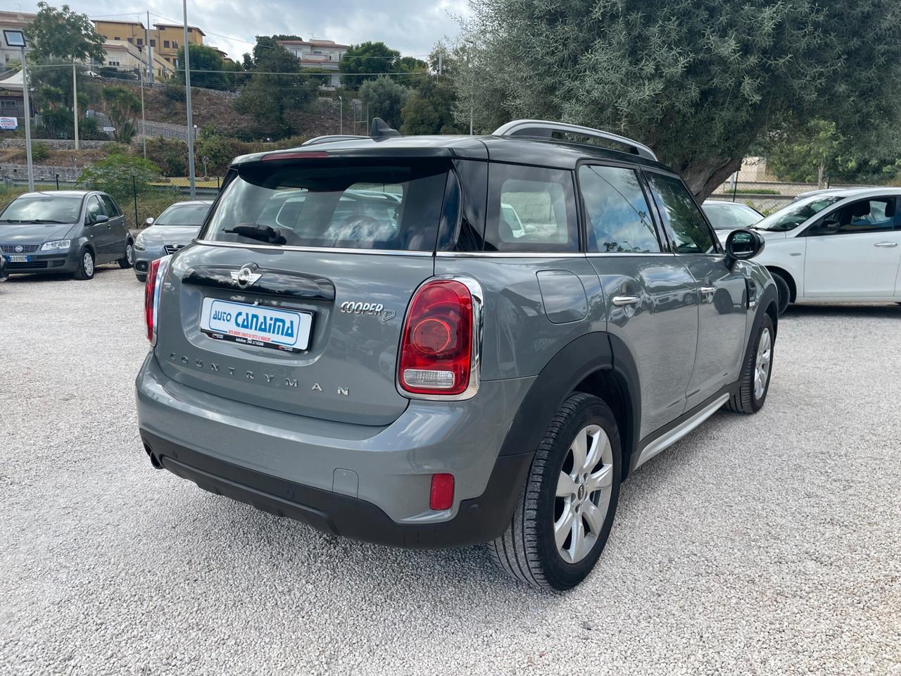 Mini Cooper D Countryman 2.0 D - 2019