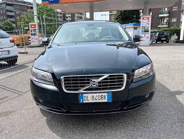 Volvo S80 2.4 D5 205 CV Summum