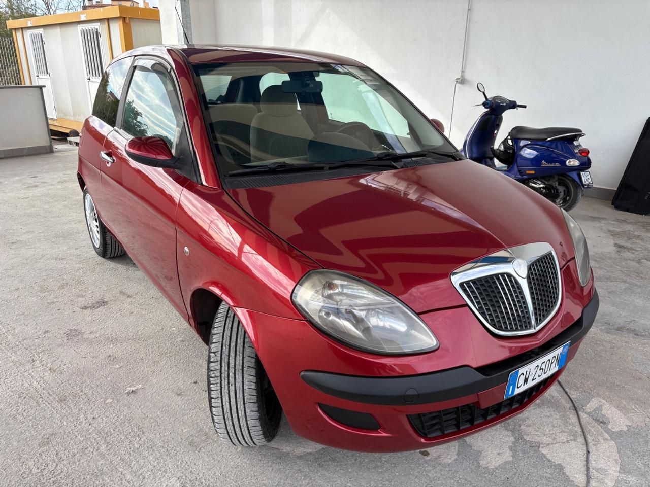 Lancia Ypsilon 1.3 Multijet 16V Argento