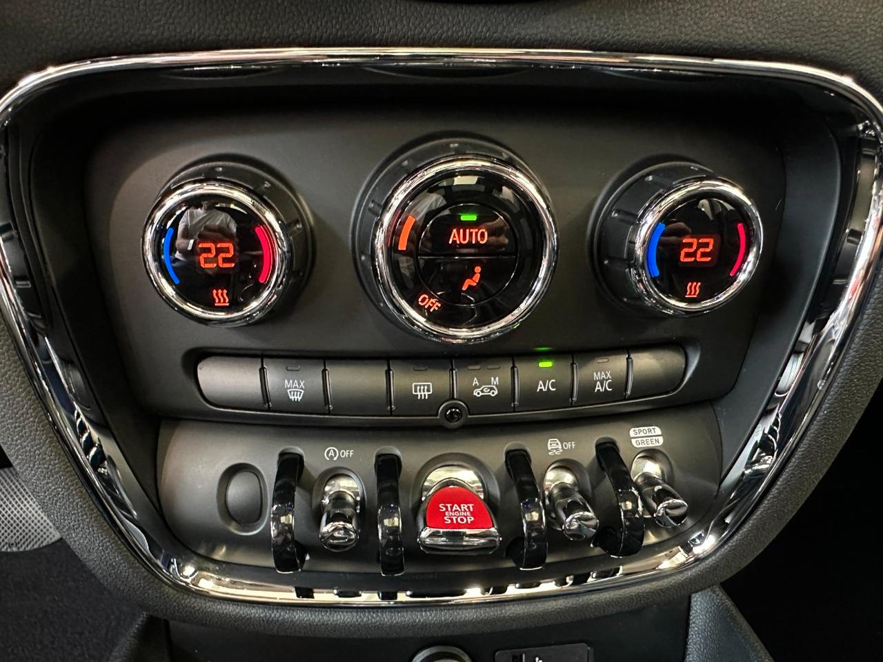 Mini Clubman Cooper Classic 1.5 Auto-LED-17"-Tetto-Telecamera-Carplay-keyless