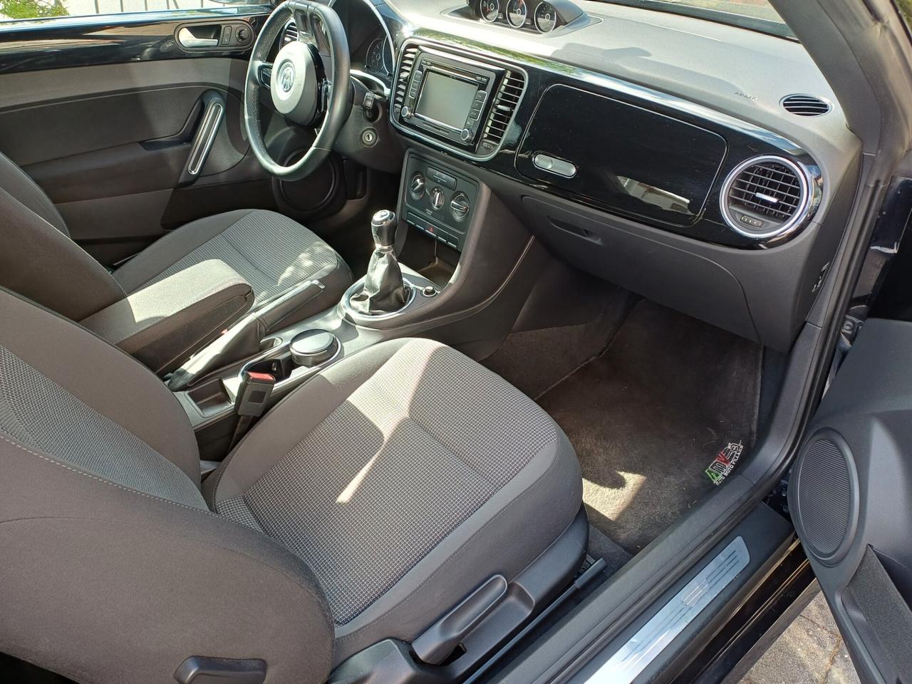 Volkswagen Maggiolino 1.6 TDI Design