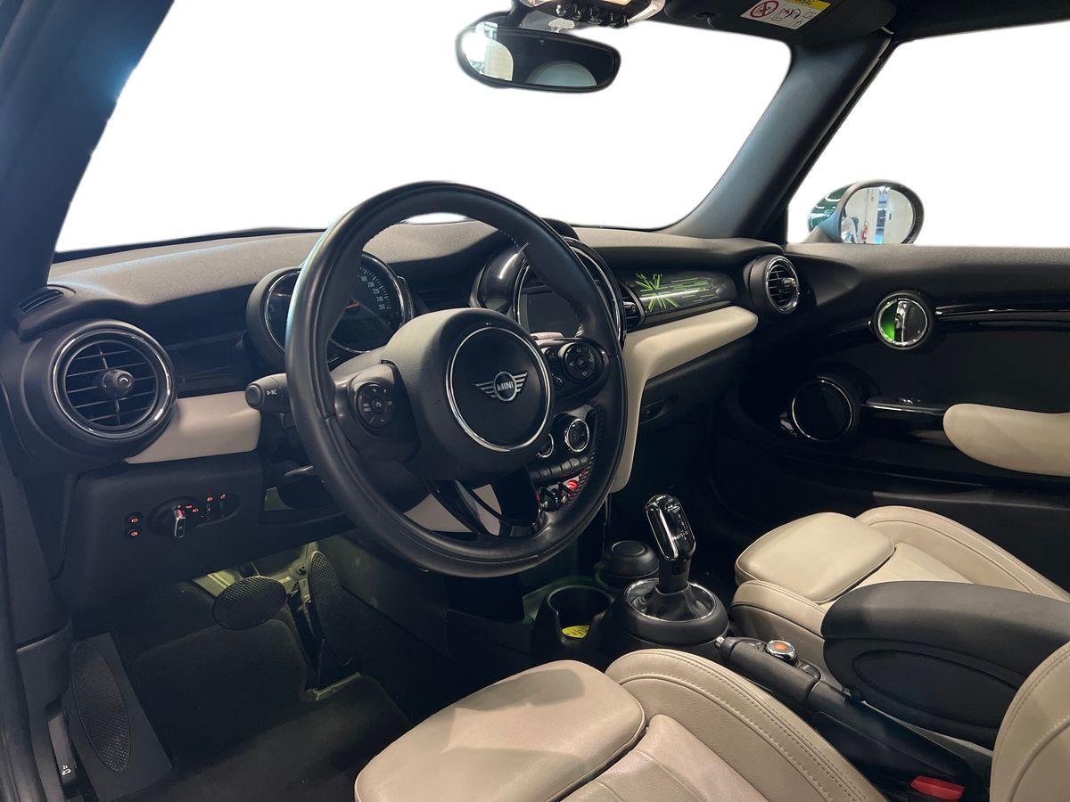 MINI Mini IV F57 2018 Cabrio - Mini Cabrio 1.5 Cooper D Boost auto