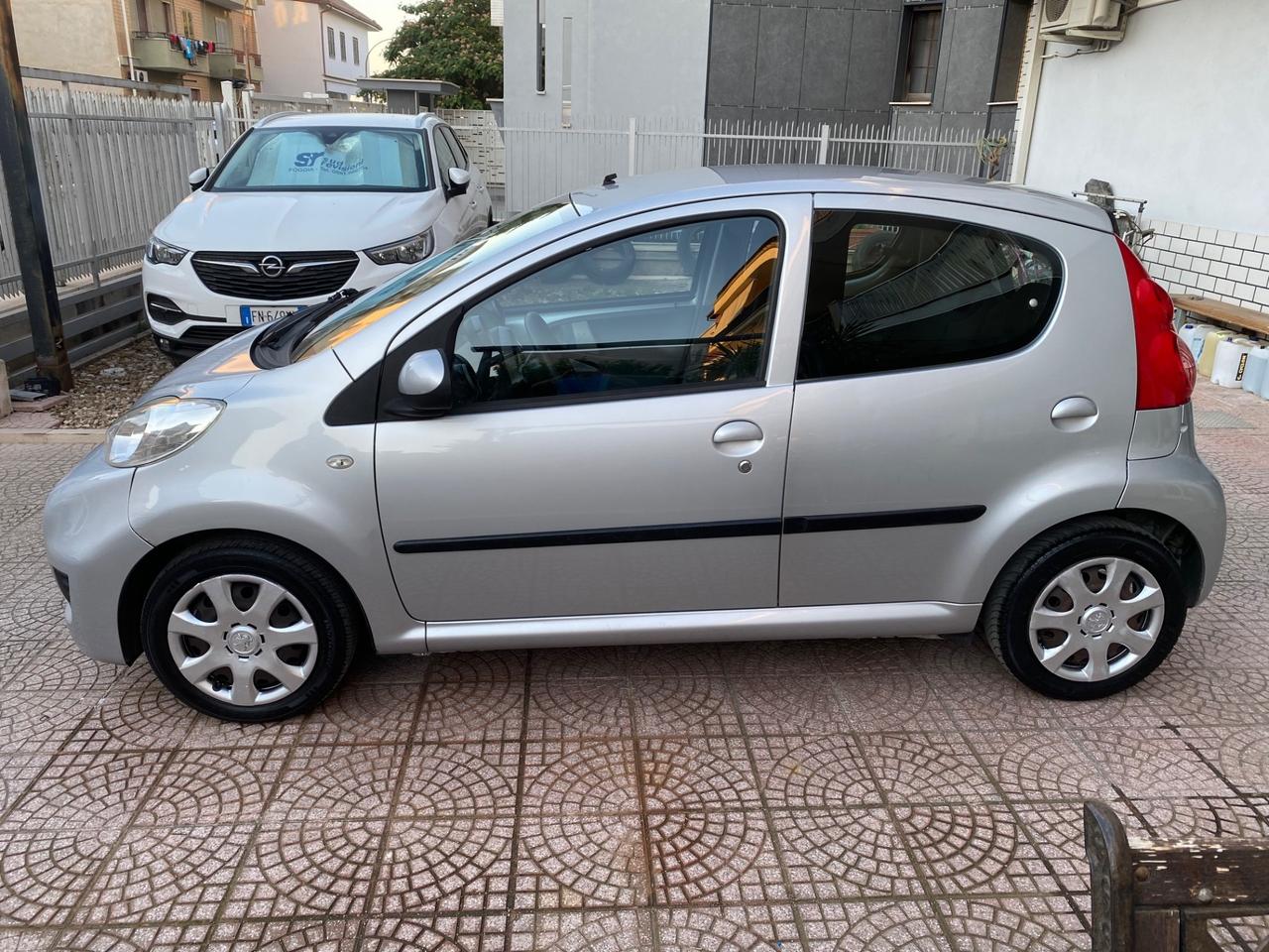 Peugeot 107 1.0 68CV 5p. Allure