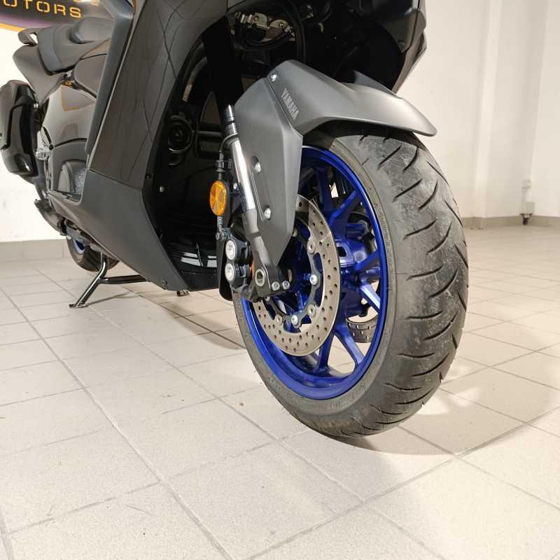 Yamaha T-Max 560 - 2025