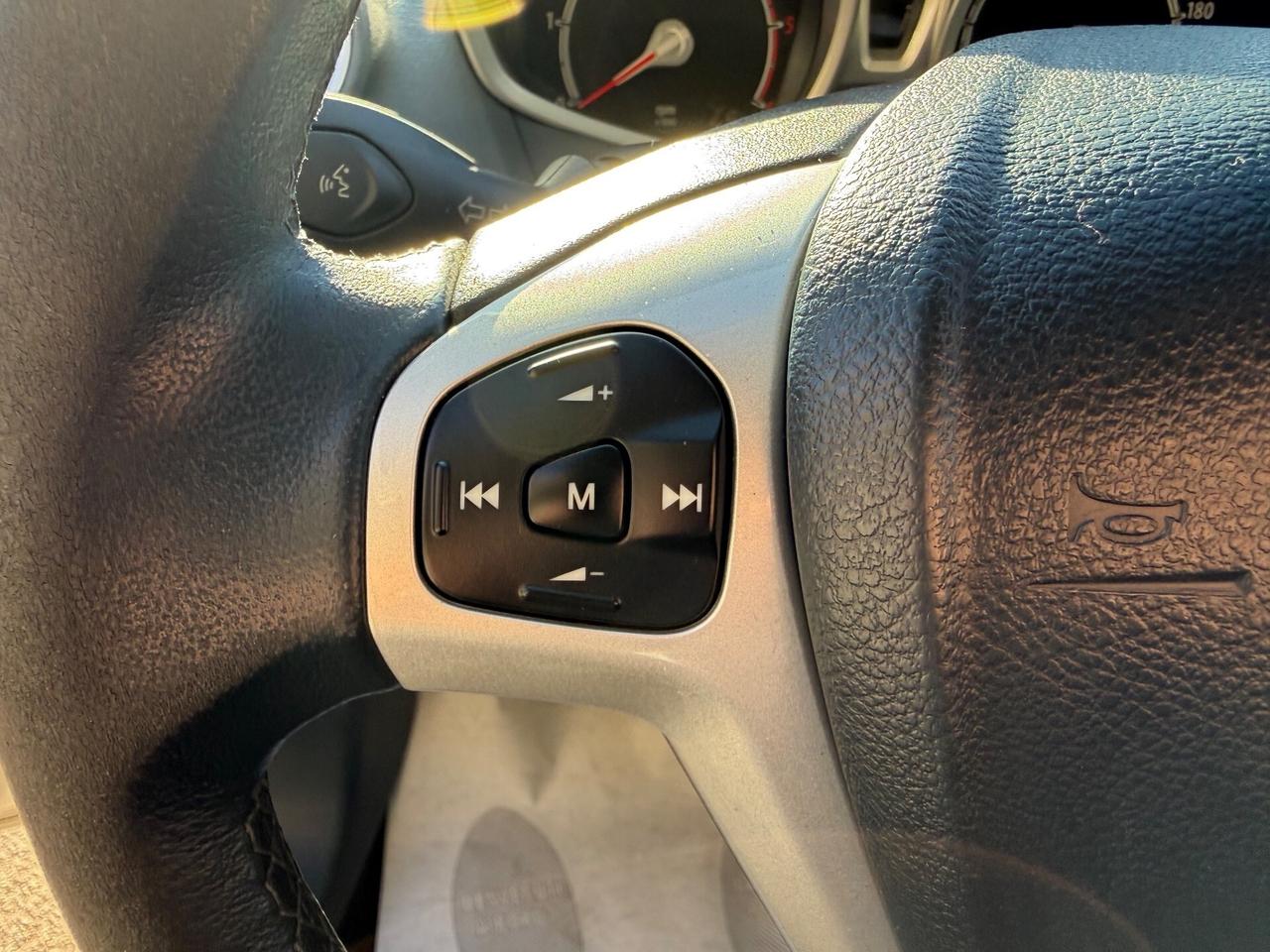 Ford Fiesta 1.4 TDCi 70CV 3 porte - Neopatentati