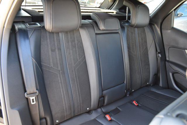 PEUGEOT 3008 BlueHDi 130 S&S GT