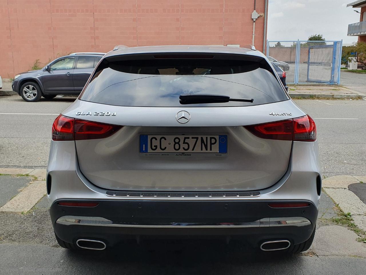 MERCEDES-BENZ GLA 220 d Automatic 4Matic Premium AMG