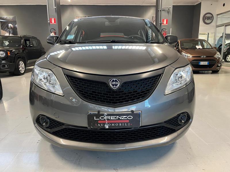 Lancia Ypsilon 1.2 GOLD KM 32000