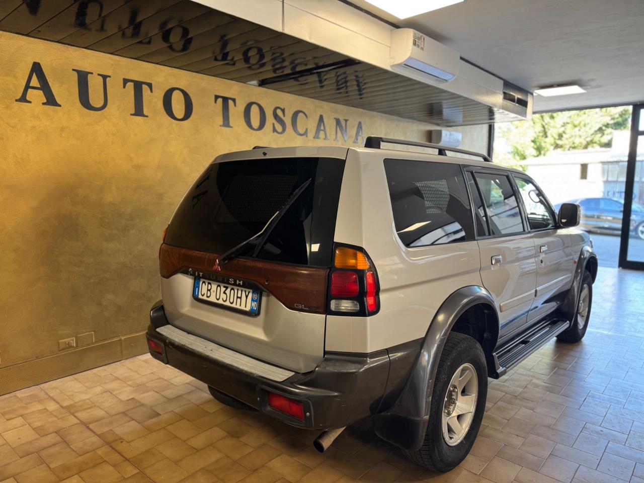 Mitsubishi Pajero Sport 2.5 TDI GLX