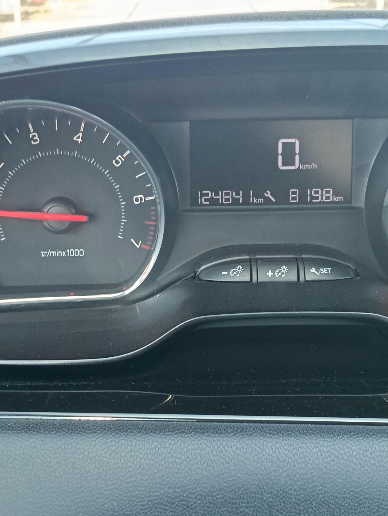 Peugeot 208 PureTech 82 3 porte Active