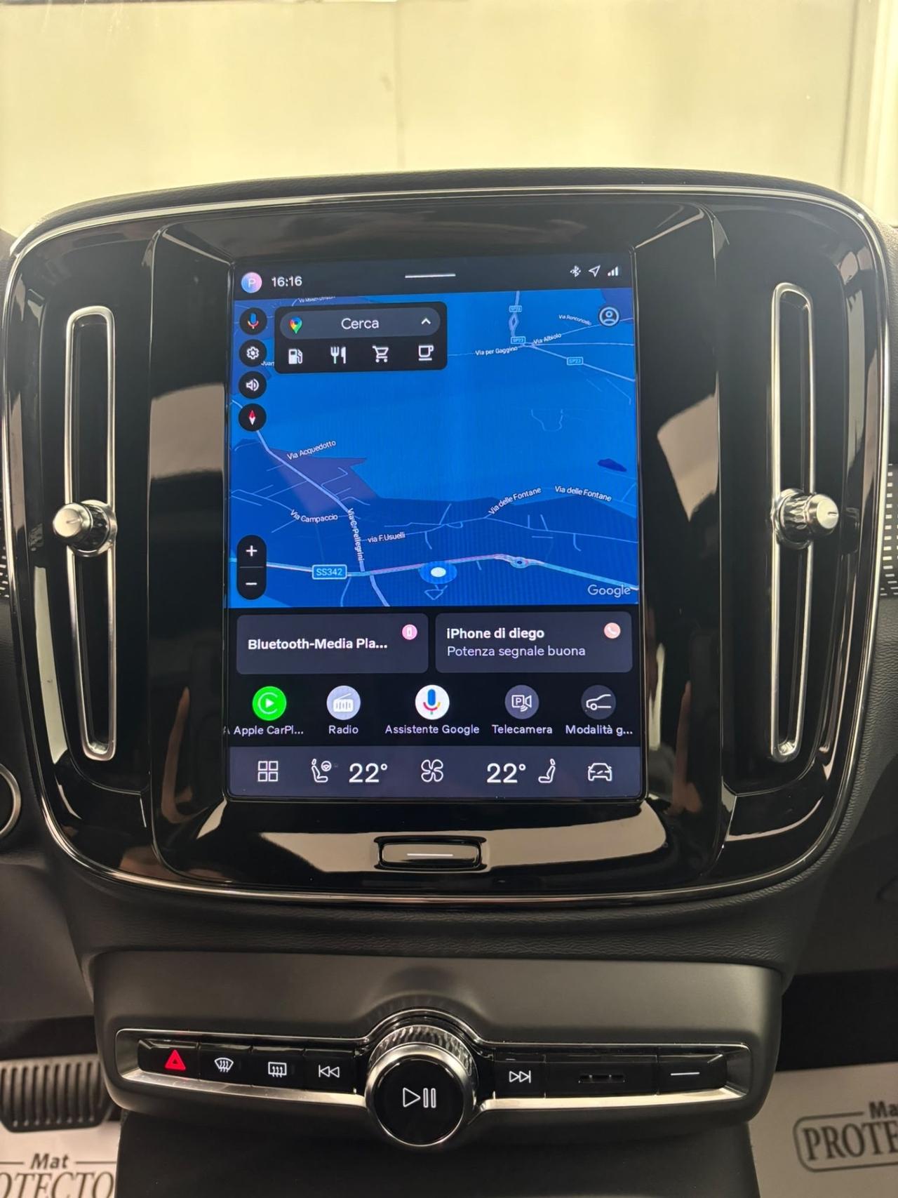 Volvo XC40 B3 automatico Ultimate Dark