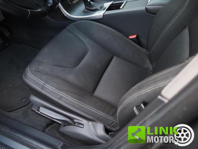 VOLVO V60 D2 Geartronic Kinetic