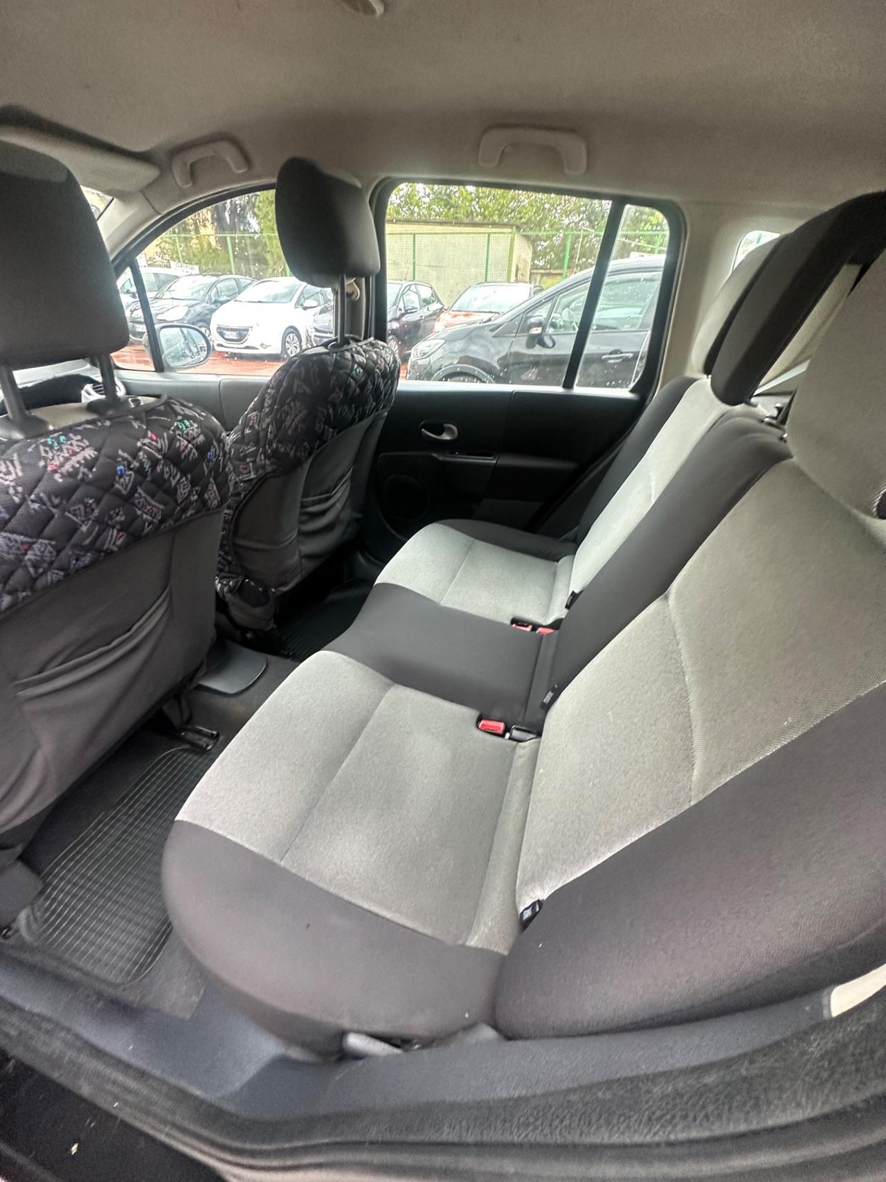 Renault Modus Grand 1.2 16V Dynamique