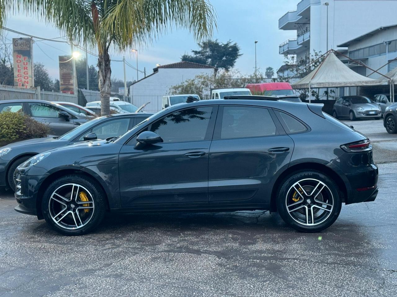 Porsche Macan 2.0 245CV TETTO APRIBILE