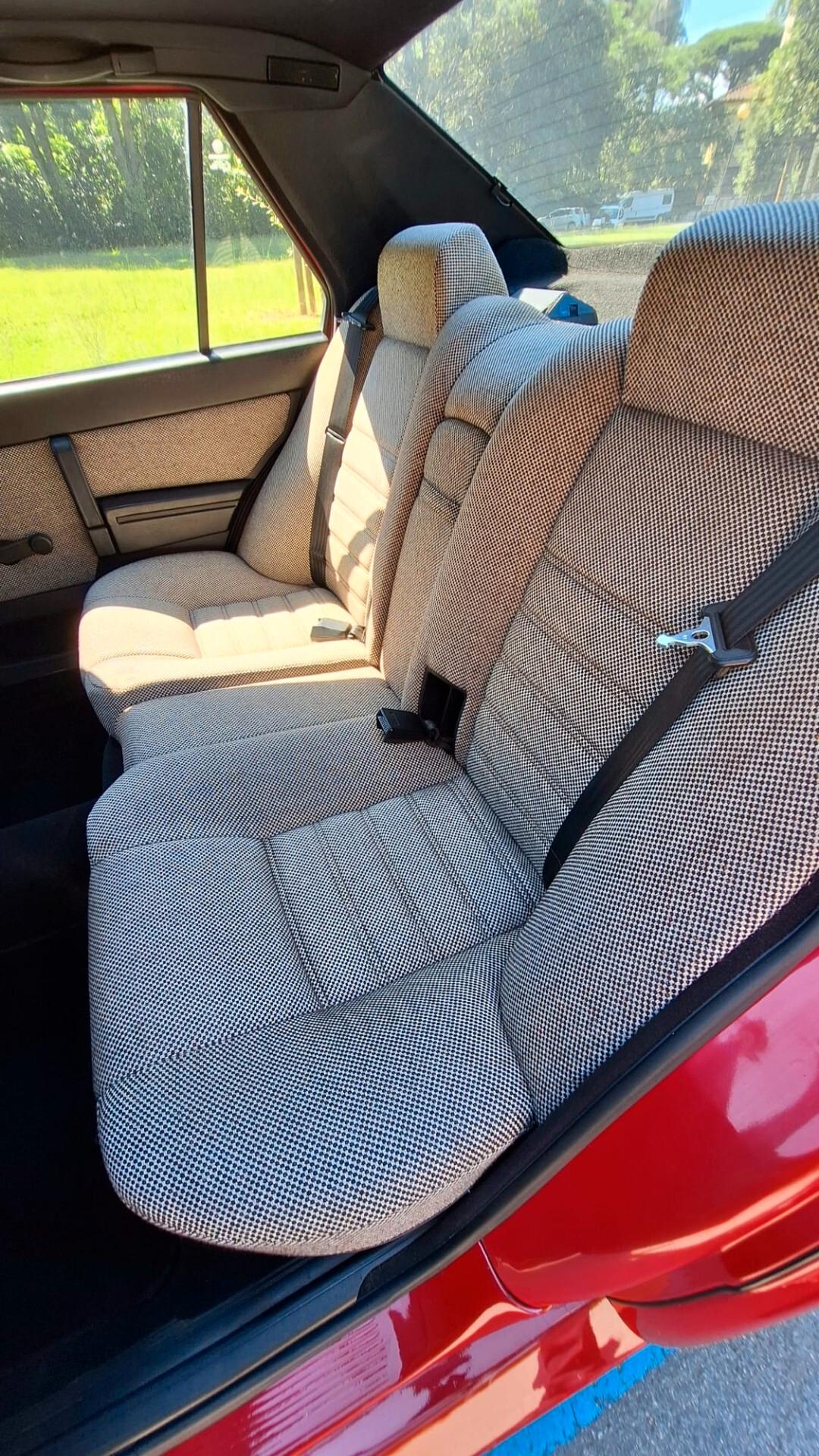 Alfa Romeo 75 TURBO EVOLUZIONE - N 303 di 500