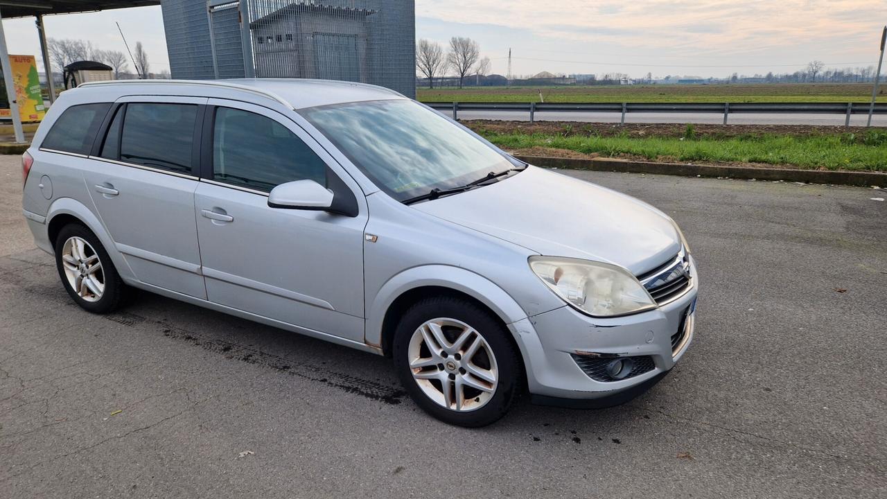 Opel Astra 1.6 16V VVT Station Wagon Cosmo