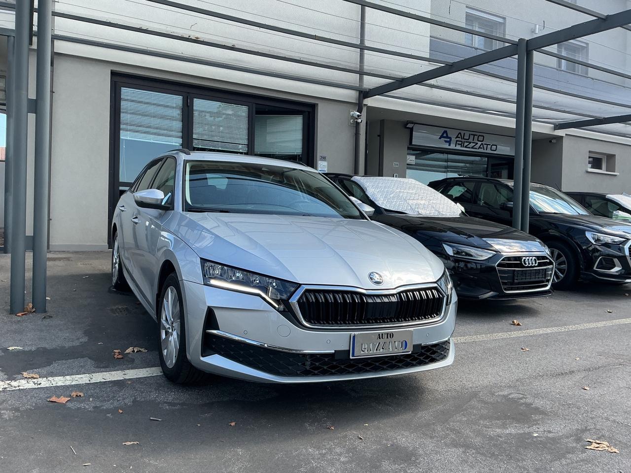Skoda Octavia 2.0 TDI 150 CV DSG Wagon Selection - KM 22.000