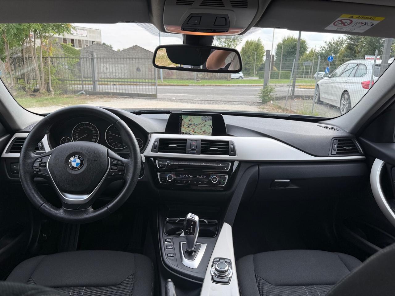 Bmw 320 320d xDrive Touring Sport navi Led Top Uniprop Euro6b
