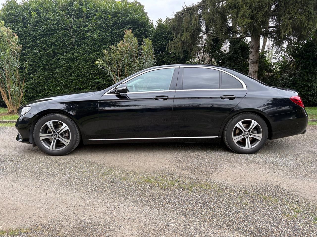 Mercedes-benz E 220 d Auto Sport(NCC)