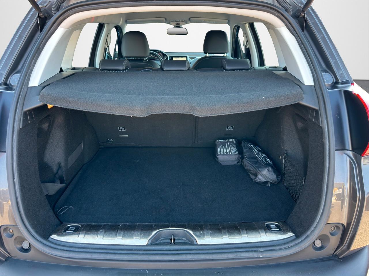 Peugeot 2008 BlueHDi 100 S&S Allure