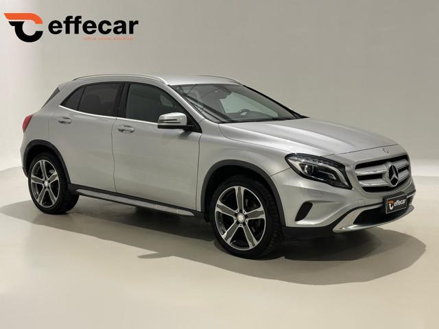 MERCEDES-BENZ GLA 220 d Automatic Premium