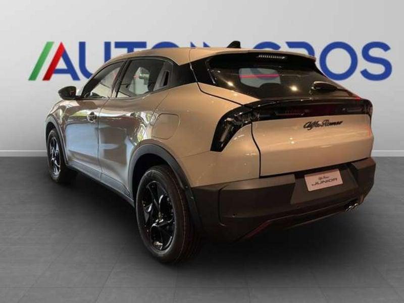 Alfa Romeo Junior 1.2 Hybrid ibrida