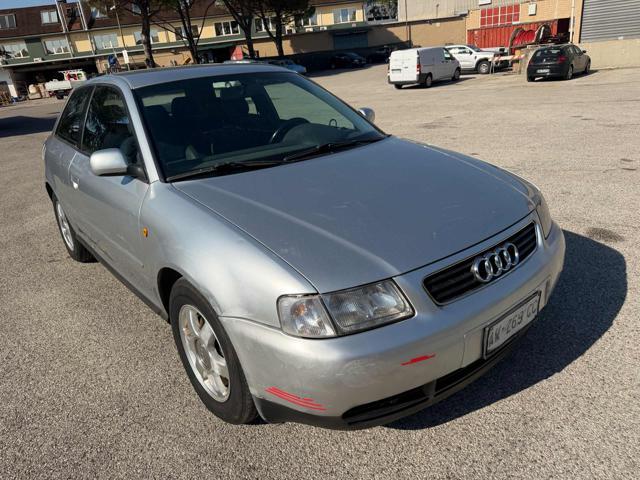 AUDI A3 1.8 turbo 20V cat 3p. Attraction Bellissima