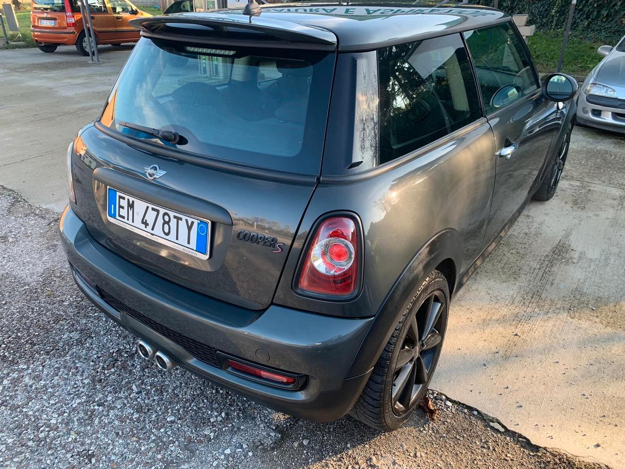 Mini Cooper SD manuale