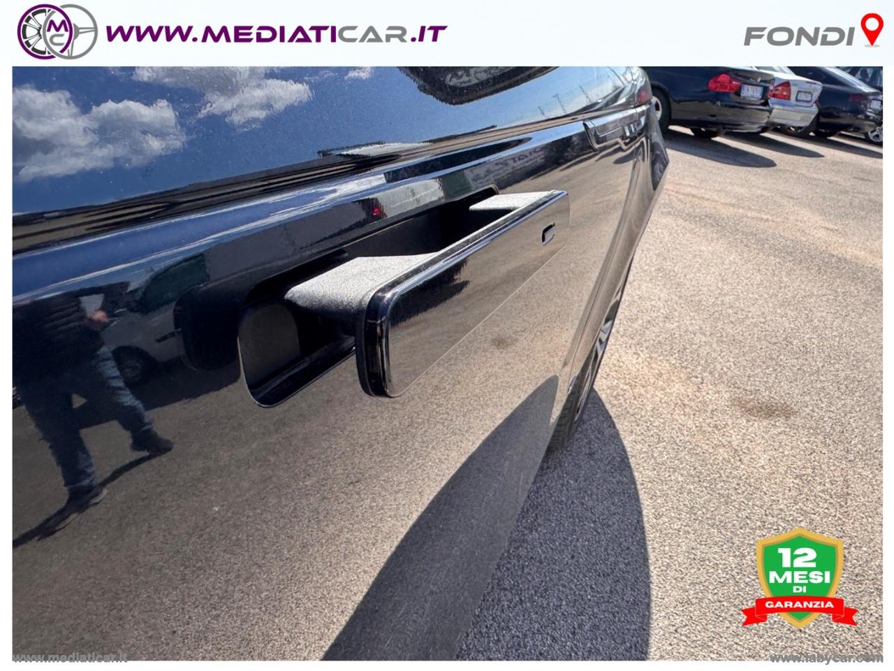 LAND ROVER RR Velar 2.0D 240 R-Dynamic HSE