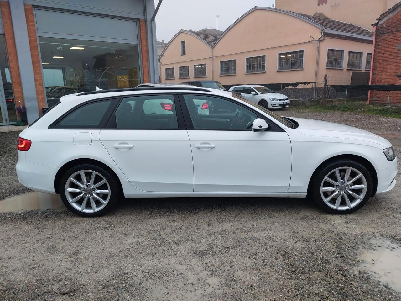 Audi A4 Avant 2.0 TDI 143CV F.AP. Business Plus 12 MESI GARANZIA
