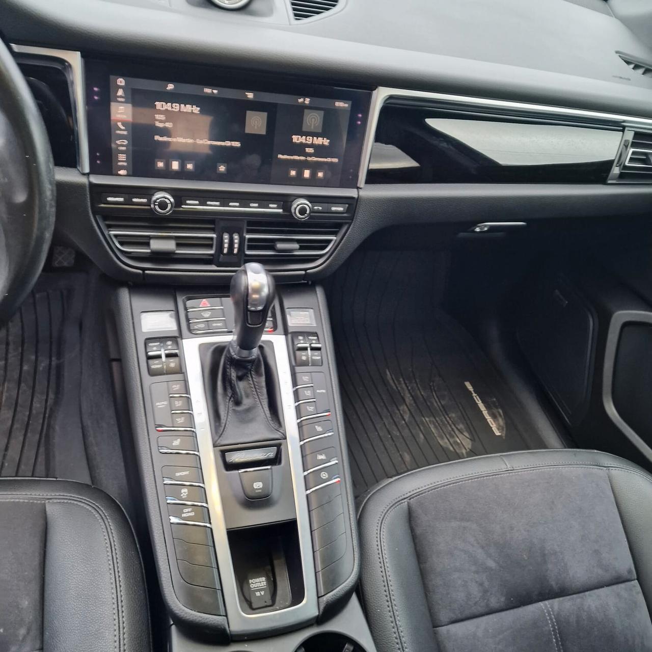 Porsche Macan I 2014 2.0 252cv pdk DA VETRIUNA