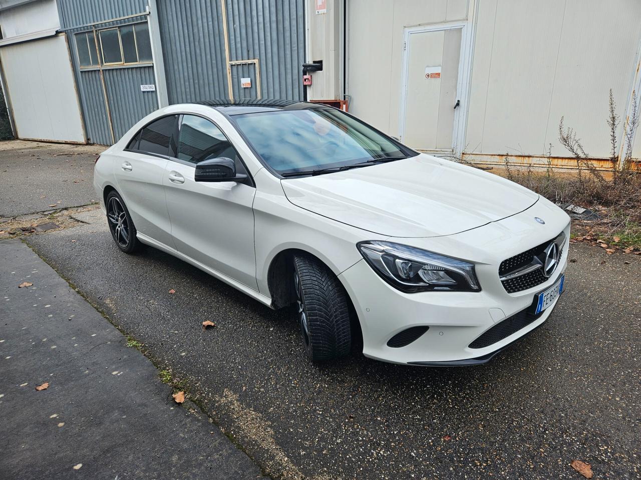 Mercedes-benz CLA 180 Premium