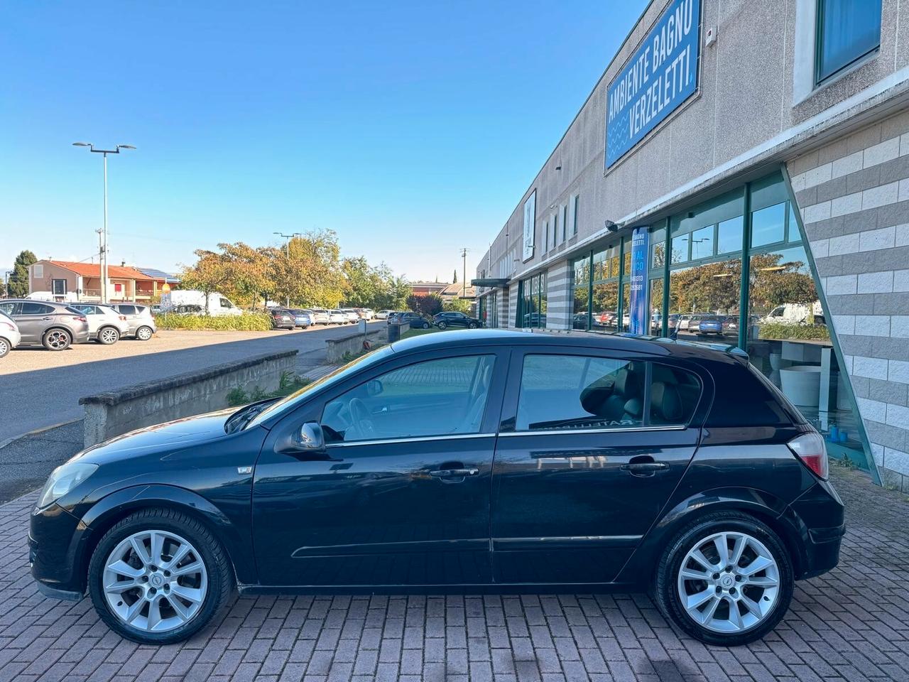 Opel Astra 1.9 CDTI 120CV Cosmo
