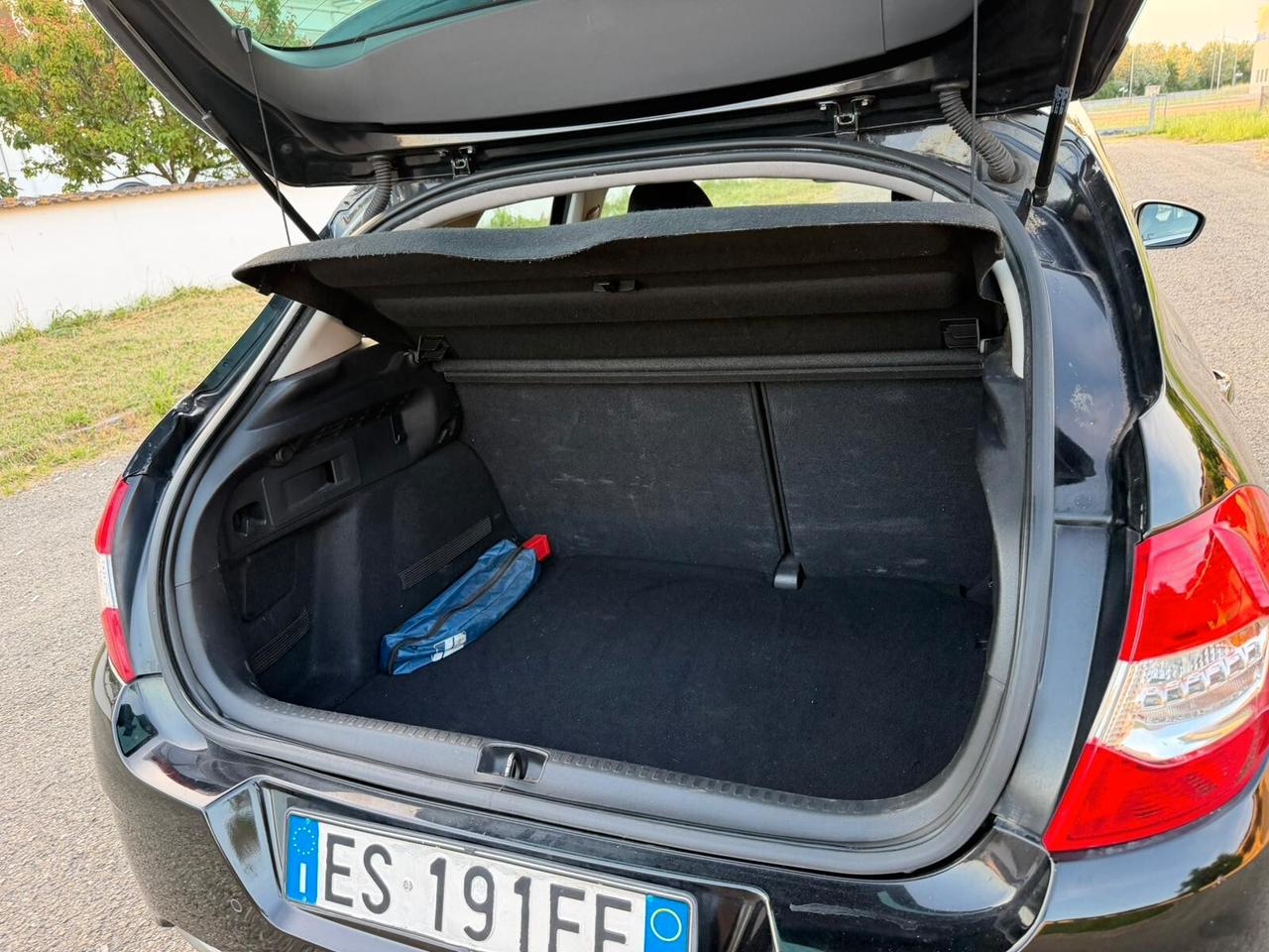 Citroen C4 1.6 e-HDi Berlina 115cv