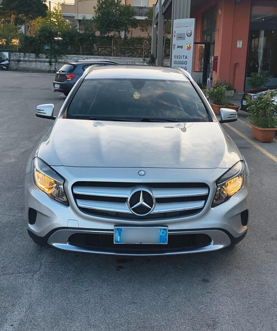 Mercedes-benz GLA 200 d Automatic 4Matic Business