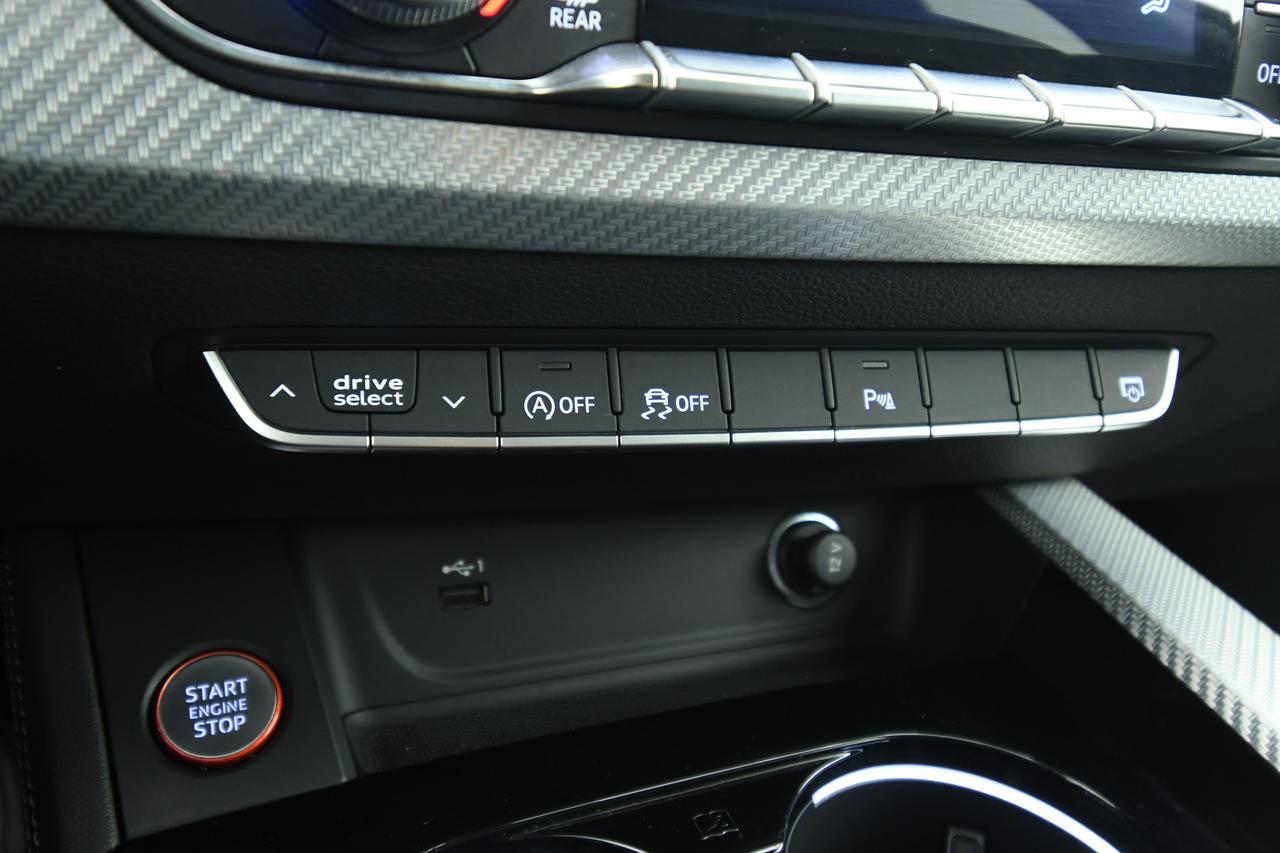 AUDI RS4 Avant 2.9 tfsi quattro 450cv tiptronic TETTO PANO APR+CAMERA