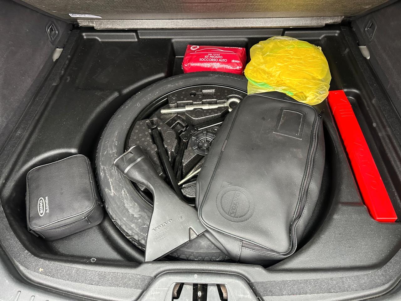 Volvo V60 Cross Country D3 Geartronic Business