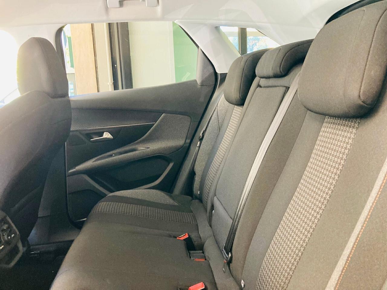 Peugeot 3008 1.5 HDI -X NEOPATENTATI- 2020