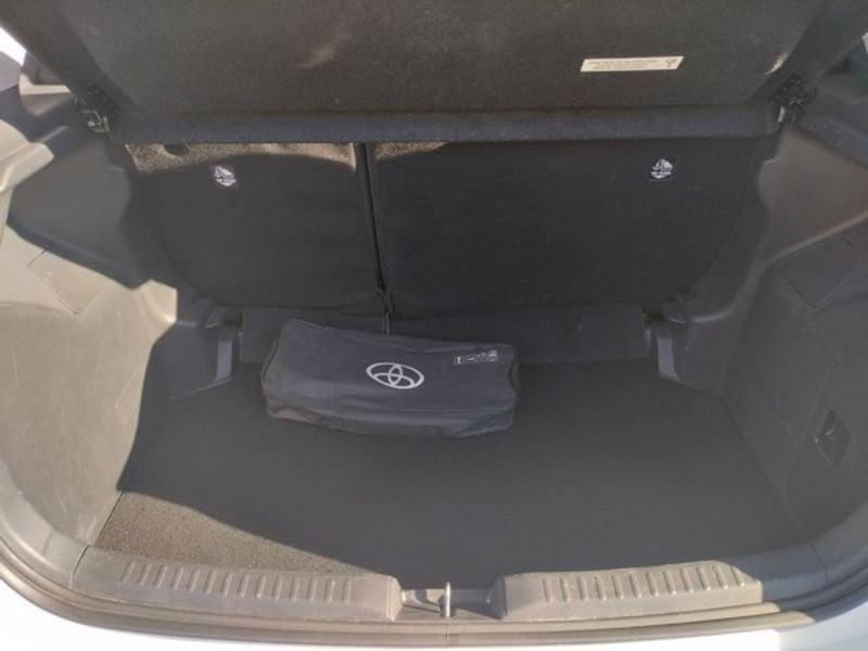 Toyota Yaris Yaris 1.5h Business