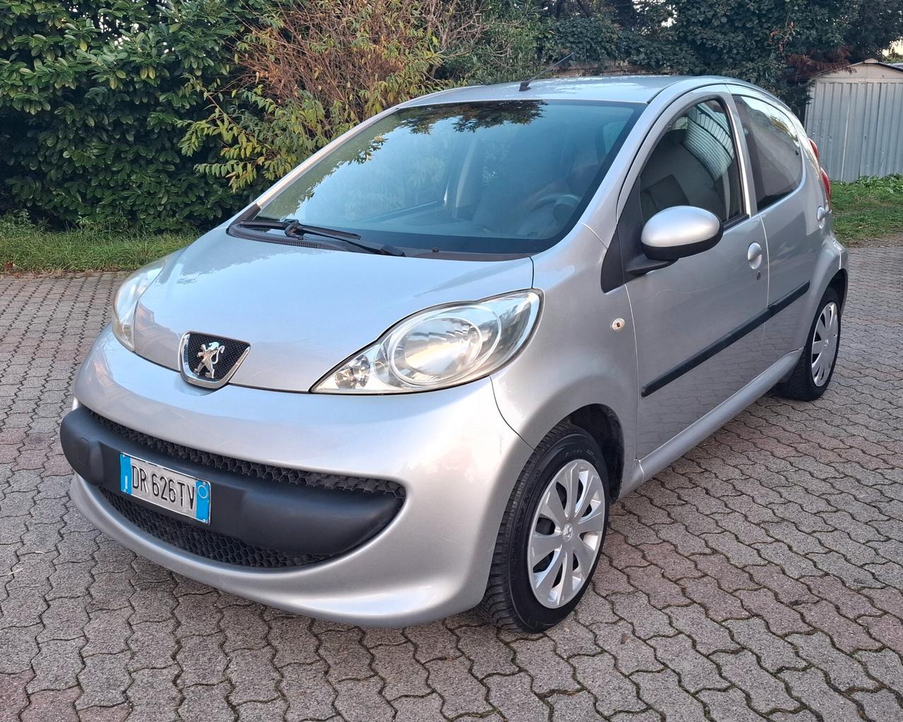 Peugeot 107 1.0 68CV 5p. Allure