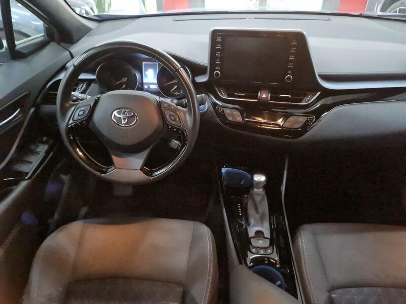 Toyota C-HR 1.8 Hybrid E-CVT Trend