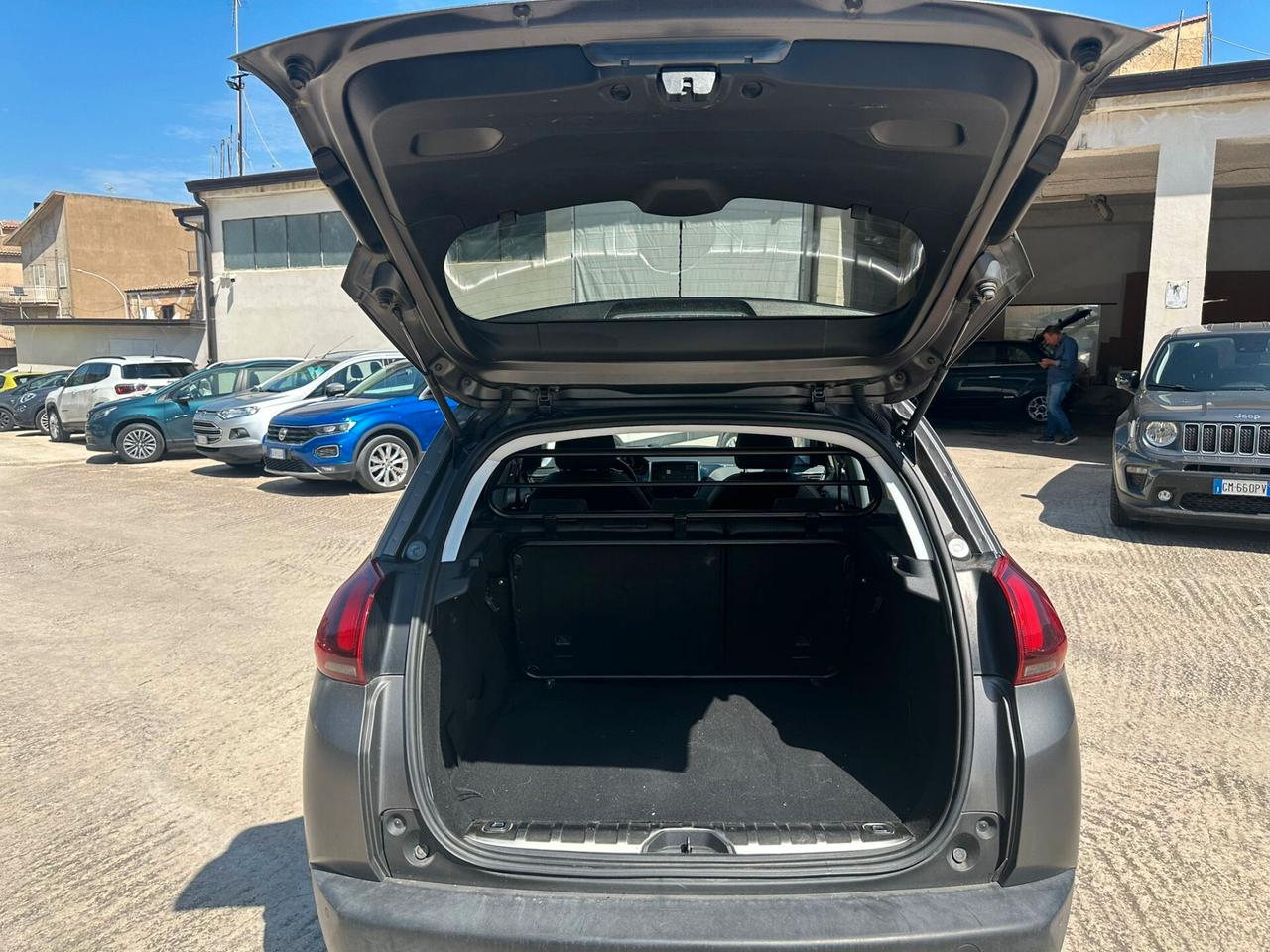 Peugeot 2008 BlueHDi 120 S&S Black Matt