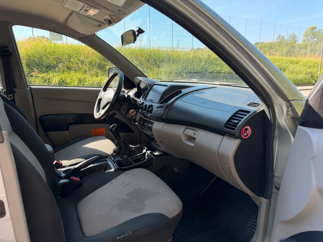Mitsubishi L200 °Invite°Doppia Cabina°4x4 CLIMA
