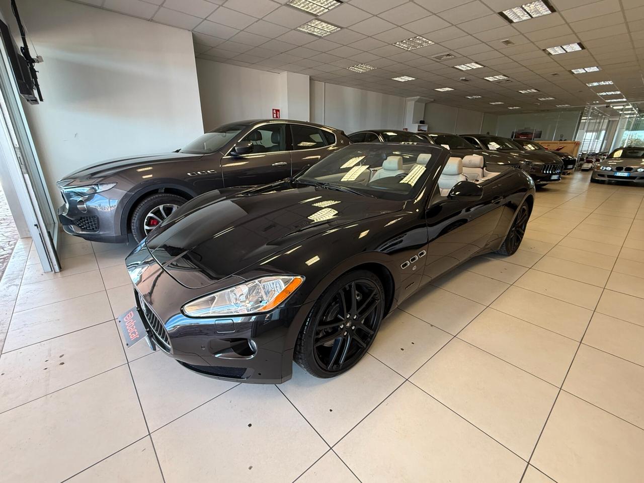 Maserati GranCabrio 4.7 V8
