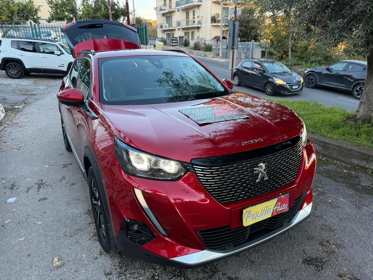 Peugeot 2008 PureTech 130 S&S EAT8 Allure