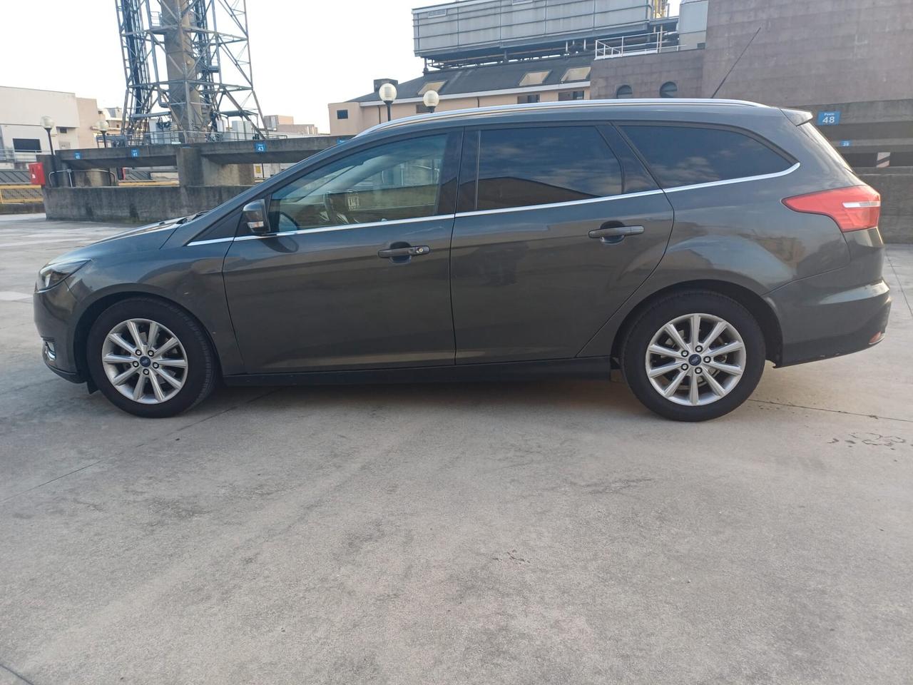Ford Focus 1.5 TDCi 120 E6 TITANIUM