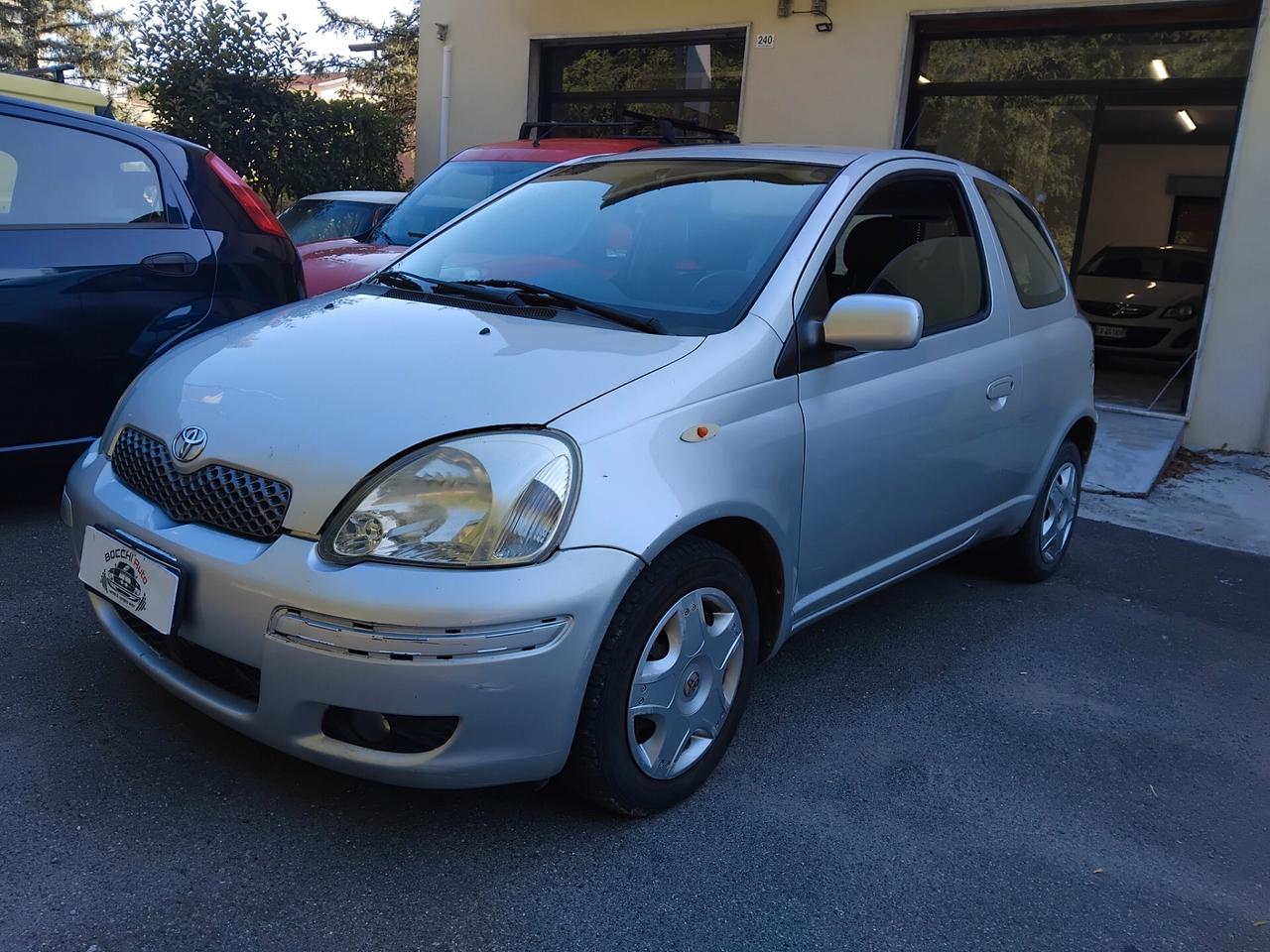 Toyota Yaris 1.0i 16V cat 3 porte Sol