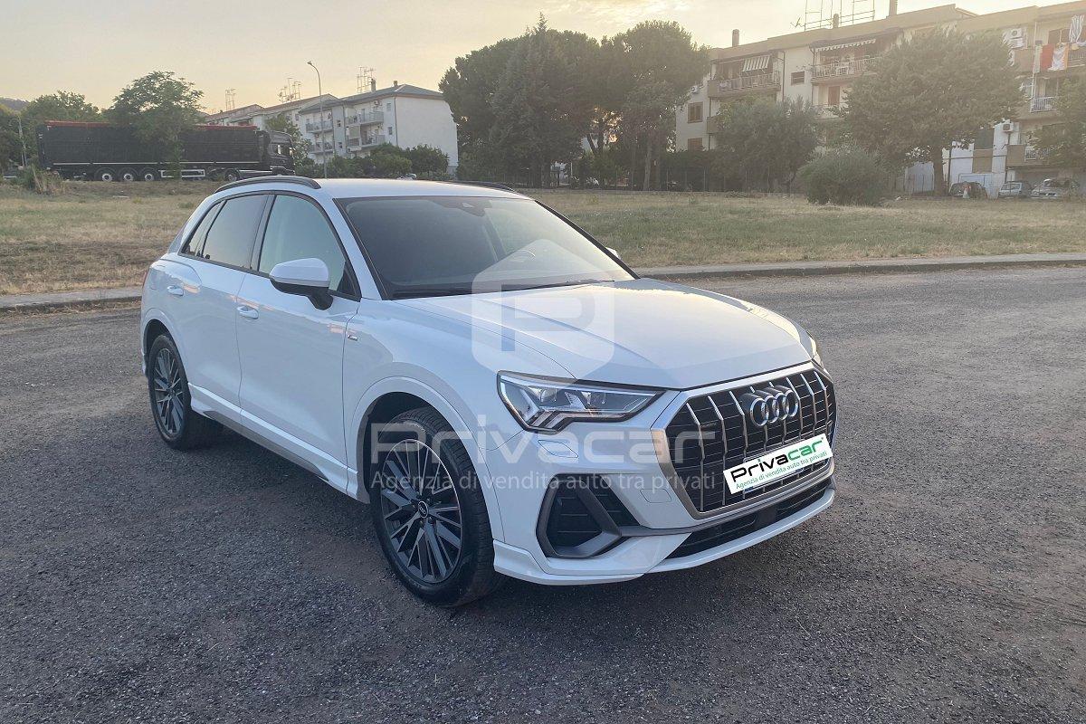 AUDI Q3 35 TDI quattro S tronic S line edition