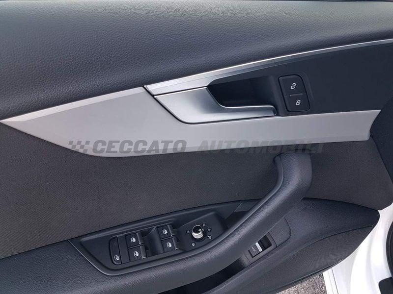 Audi A4 A4 Avant 30 2.0 tdi mhev Business Advanced 136cv s-tronic